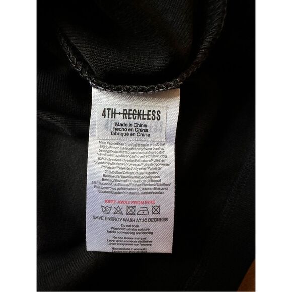 4th & Reckless Tank Sleeveless Top Size 8 Black Stretchy Women's Padded Shoulder - Picture 5 of 5